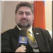 ERDOĞAN A  IRKÇI WİLDERS  BENZETMESİ